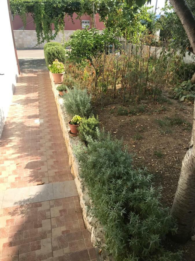 Apartments Milka Τρογκίρ Εξωτερικό φωτογραφία